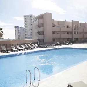https://el-horno-apartment.adeje-hotels.com
